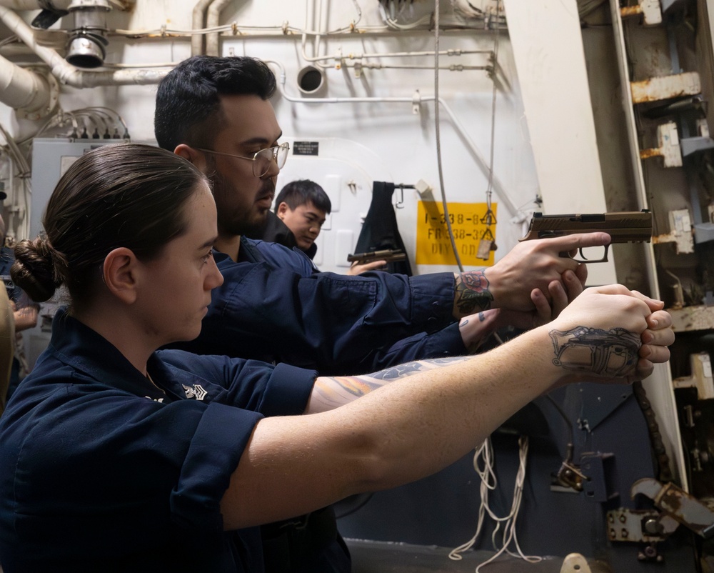 DDG 105 SMALL ARMS FAMILIARIZATION