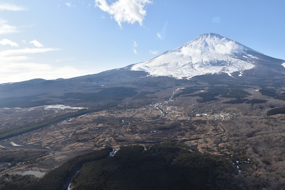 U.S Forces Japan Commander visits CATC Camp Fuji