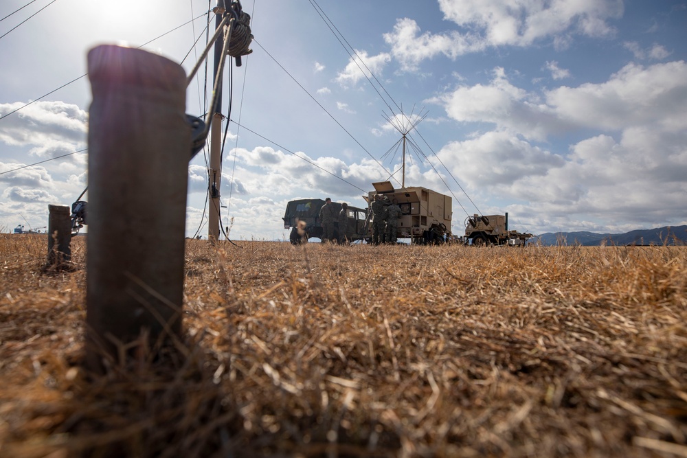 U.S. Marines employ airfield communications in Japan