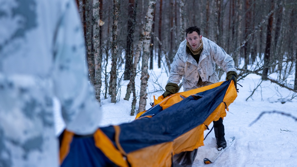 Exercise Joint Viking 25: Force Reconnaissance Company Participates in Patrol Course Winter