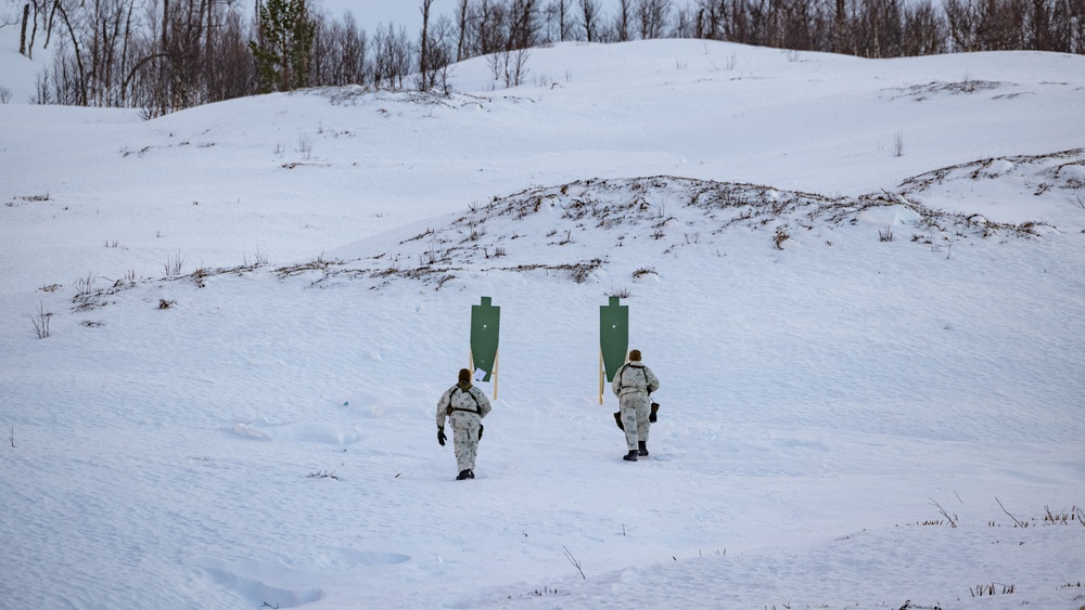 Exercise Joint Viking 25: Force Reconnaissance Company Participates in Patrol Course Winter