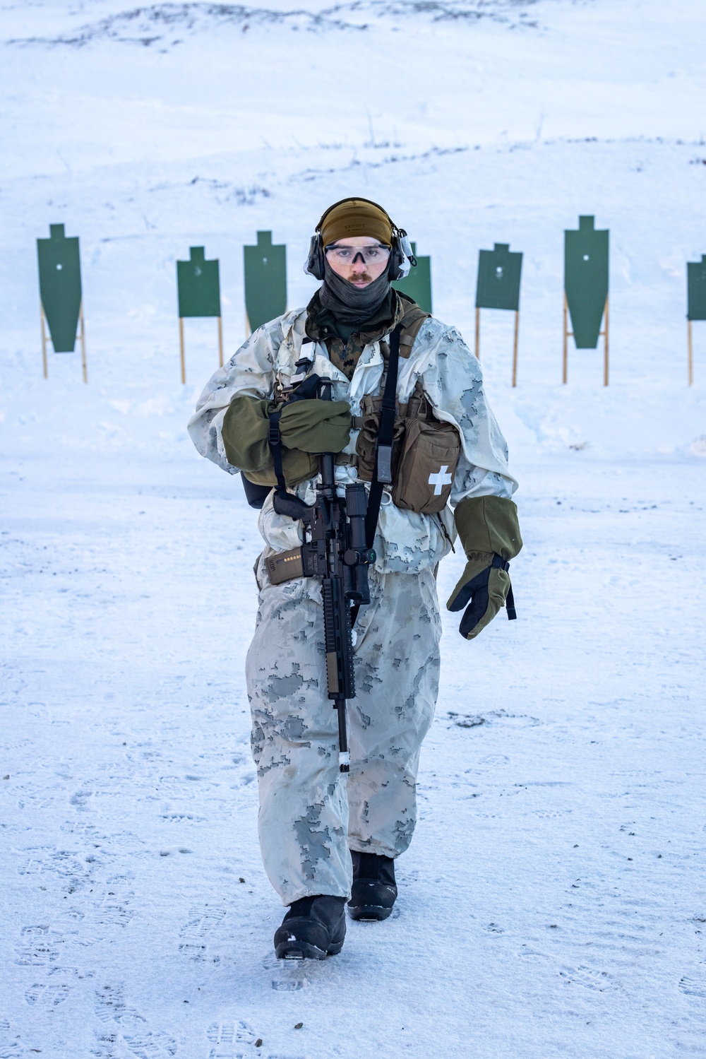 Exercise Joint Viking 25: Force Reconnaissance Company Participates in Patrol Course Winter