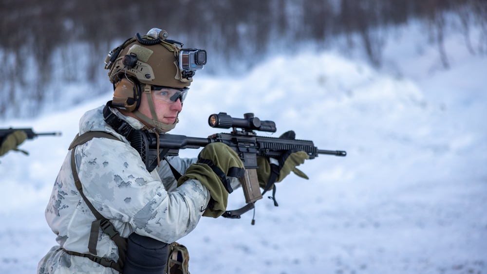 Exercise Joint Viking 25: Force Reconnaissance Company Participates in Patrol Course Winter