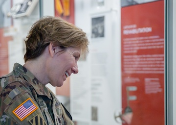 U.S. Maj. Gen. Paula Lodi Visits NMHM