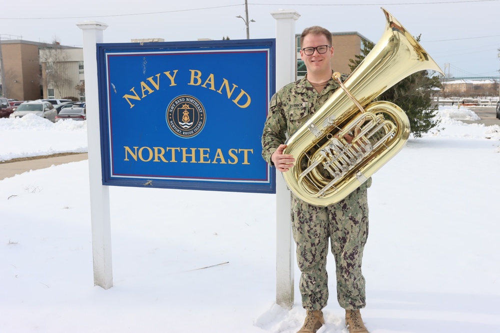 MU3 Nolan Derrick reporting to Navy Band Northeast