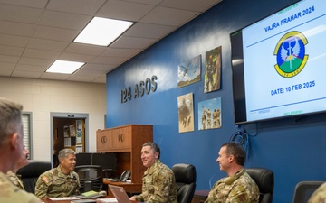 U.S. Army Major General meets with 124th ASOS