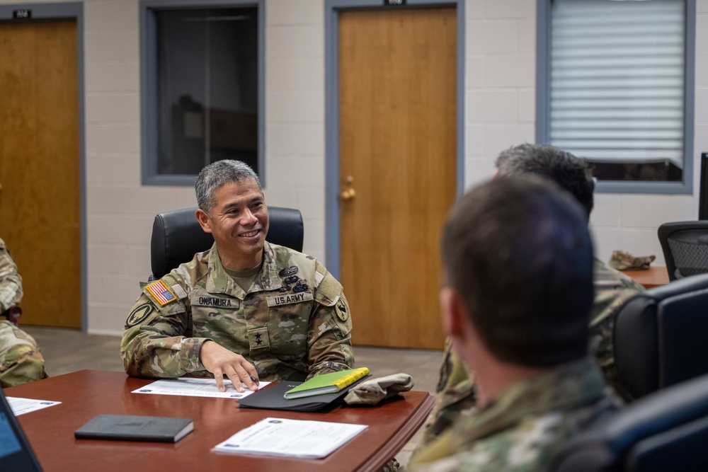 U.S. Army Major General meets with 124th ASOS