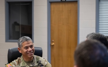 U.S. Army Major General meets with 124th ASOS