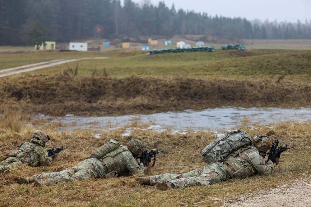 2CR’s Ghost Troop execute ambush squad live-fire with Claymore mines