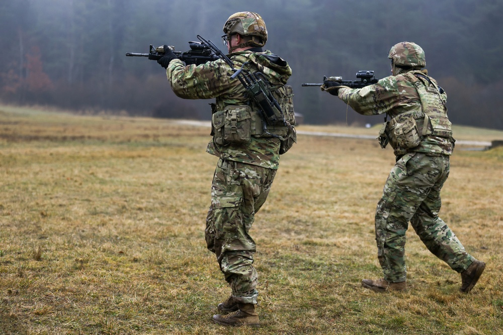 2CR’s Ghost Troop execute ambush squad live-fire with Claymore mines