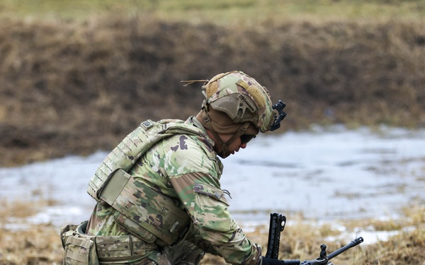 2CR’s Ghost Troop execute ambush squad live-fire with Claymore mines