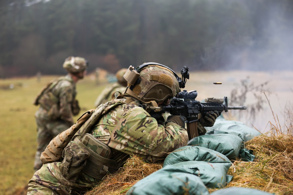 2CR’s Ghost Troop execute ambush squad live-fire with Claymore mines