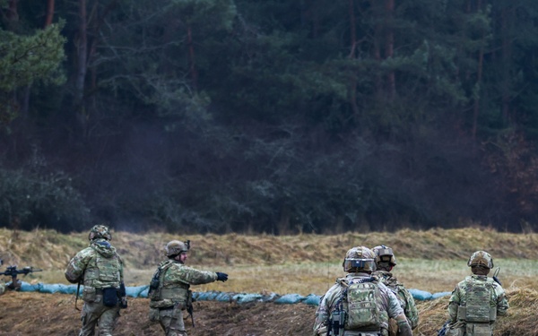 2CR’s Ghost Troop execute ambush squad live-fire with Claymore mines