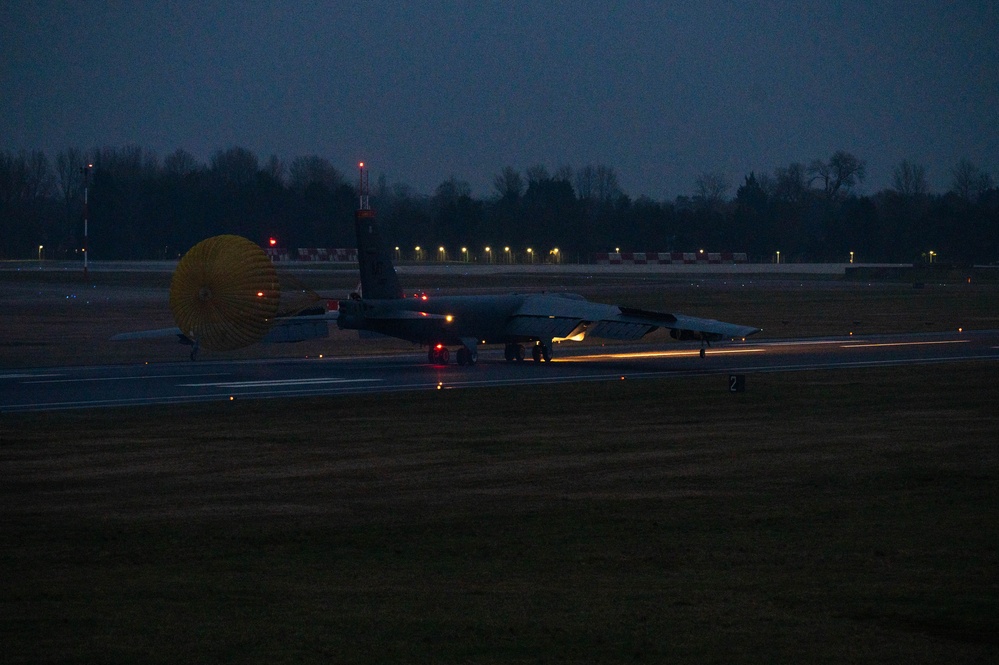 B-52 Stratofortress arrives at RAF Fairford for BTF 25-2