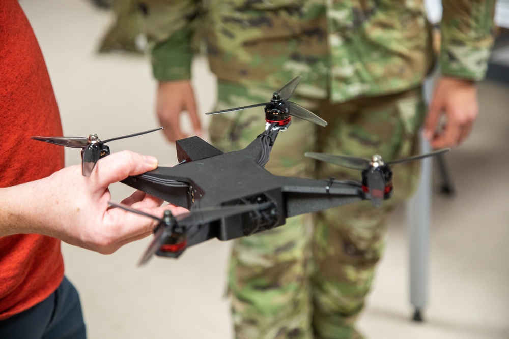 2CR Soldiers use virtual reality for Counter-Unmanned Aerial Systems Training