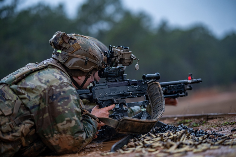 82nd ABN DIV’s “Two Panther” qualifies at night during 1st Sgt. Funk DRE