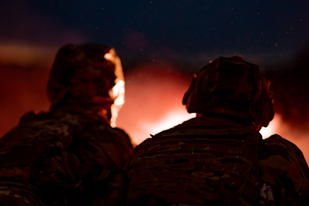 82nd ABN DIV’s “Two Panther” qualifies at night during 1st Sgt. Funk DRE