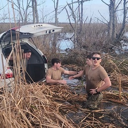 NMCB 11 Seabees Help Stranded Motorists