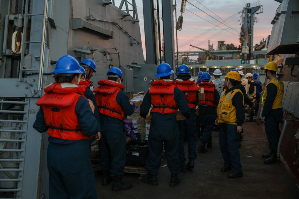 USS Truxtun Conducts RAS