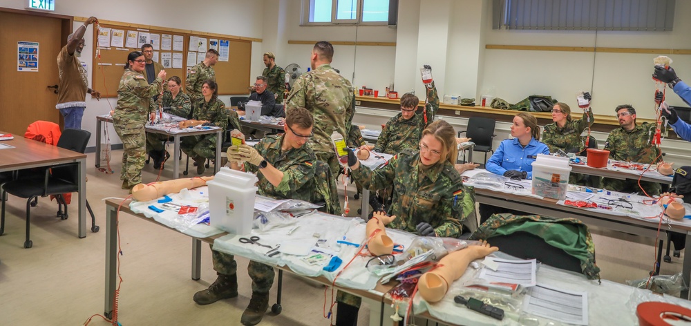 U.S. Army CATC conducts training with German Bundeswehr Medical Academy soldiers