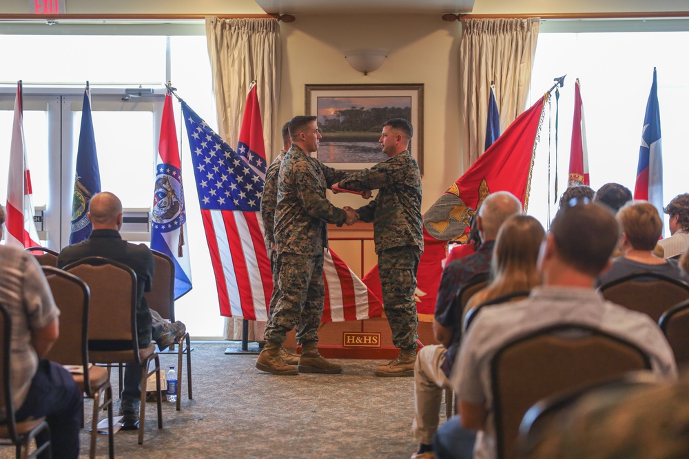 Master Gunnery Sergeant Kendrick Retires from the Marine Corps