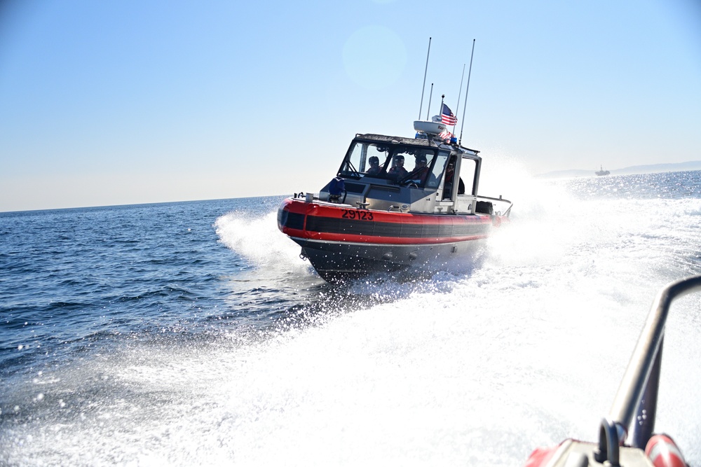 U.S. Coast Guard Station makes waves during pursuit training