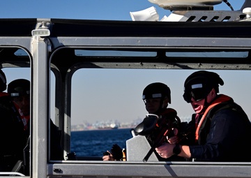 U.S. Coast Guard Station makes waves during pursuit training