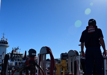 U.S. Coast Guard Station makes waves during pursuit training