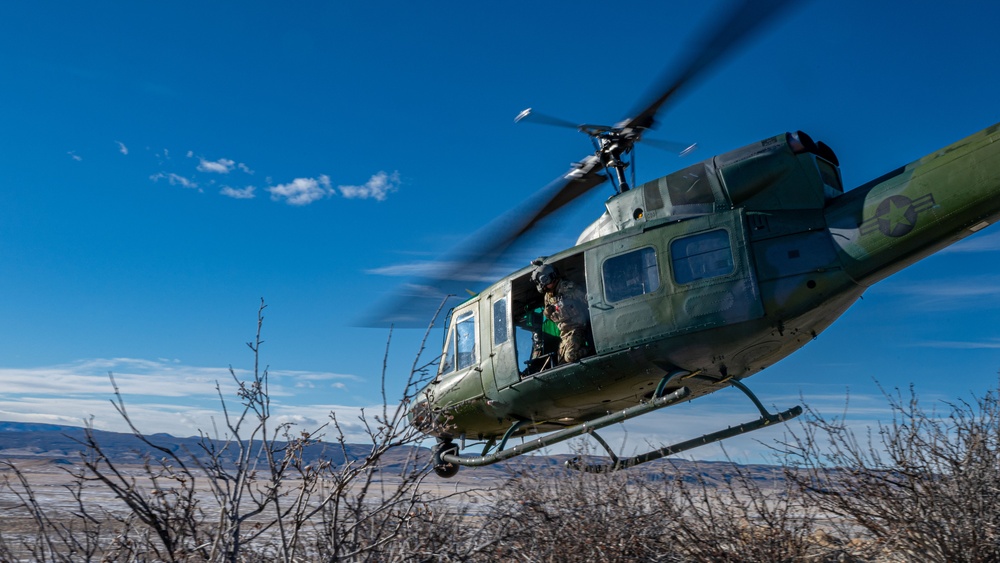 37th Helicopter Squadron practices over Wyoming