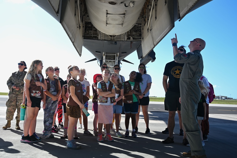 Andersen AFB Girl Scouts receive in-depth tour of B-1