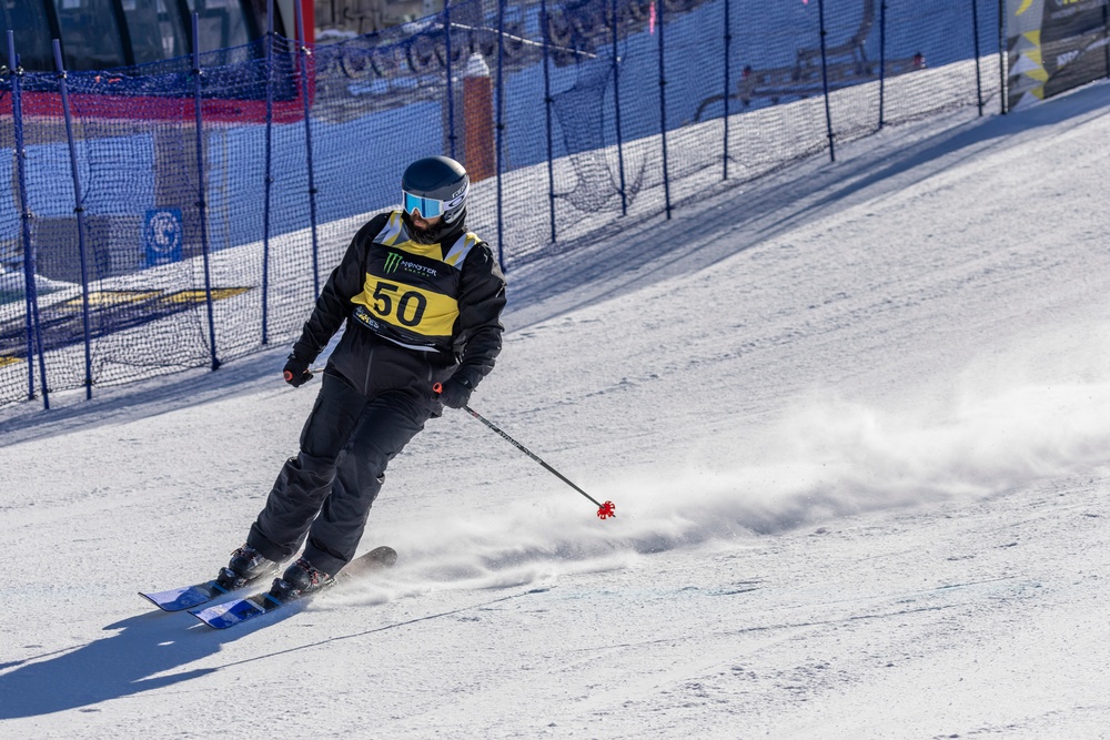 Team U.S. competes in advanced alpine skiing, snowboarding slalom run