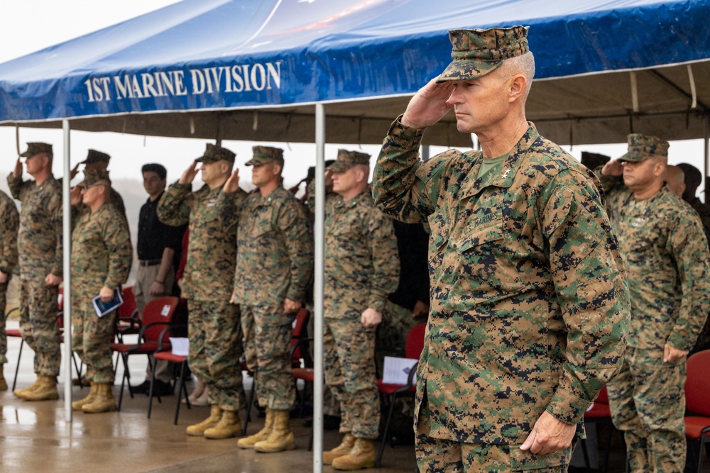 1st Marine Division holds change of charge ceremony