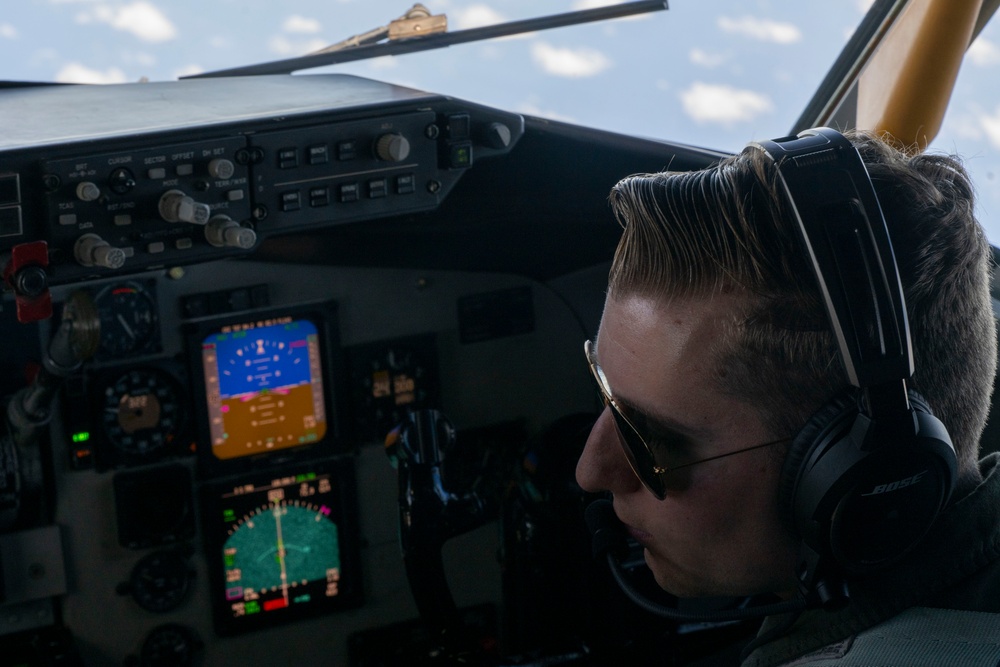 RAAF F-35As conduct aerial refueling with USAF KC-135