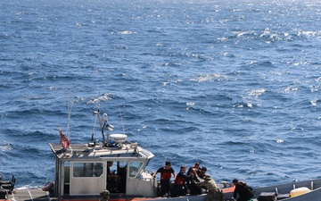 Coast Guard Cutter Waesche interdicts illegal drugs in Eastern Pacific