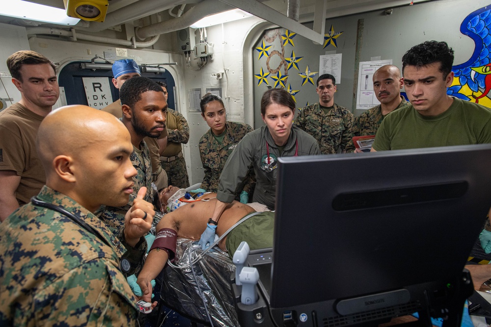 USS America (LHA 6) and 31st Marine Expeditionary Unit Conduct Medical Training