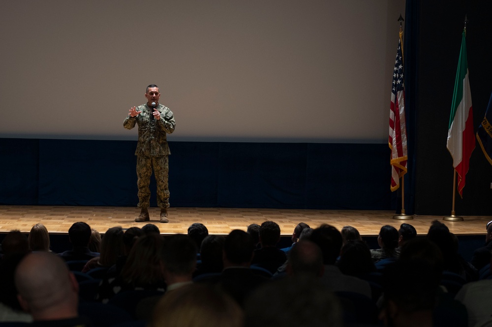 Rear Adm. Cuadros visits NAVFAC EURAFCENT