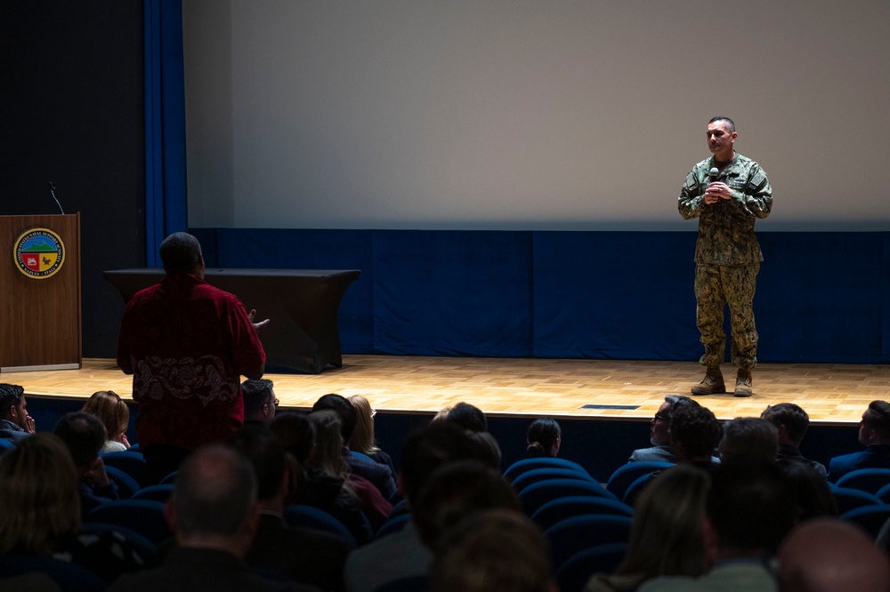 Rear Adm. Cuadros visits NAVFAC EURAFCENT