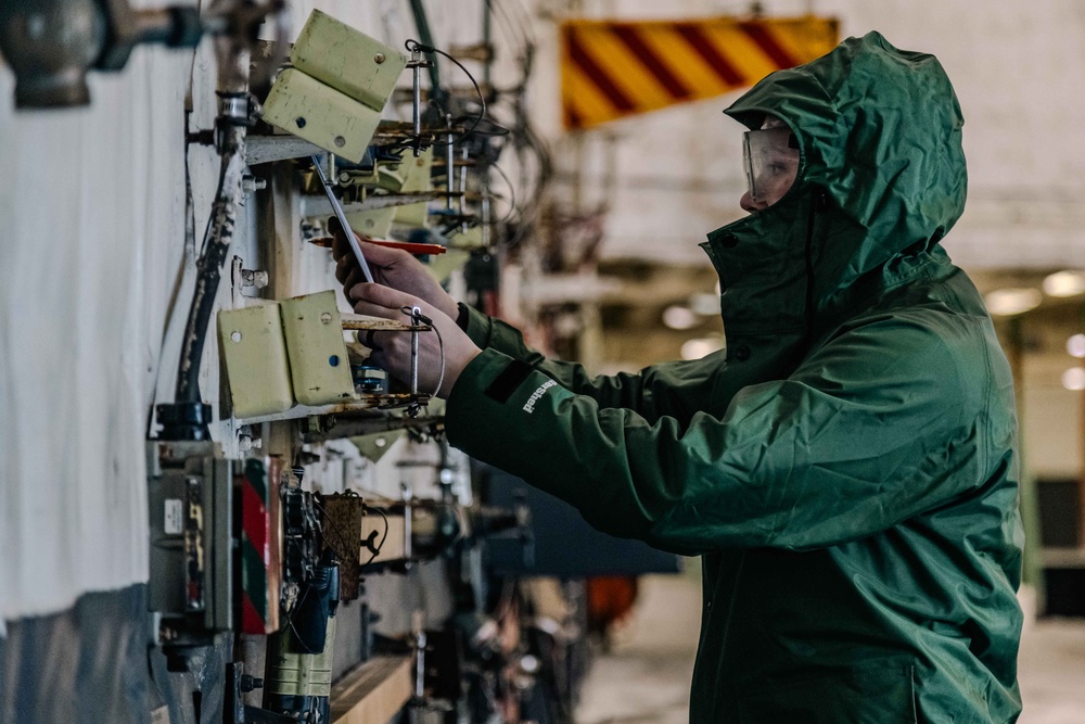 USS Gerald R. Ford (CVN 78) tests AFFF sprinkler system