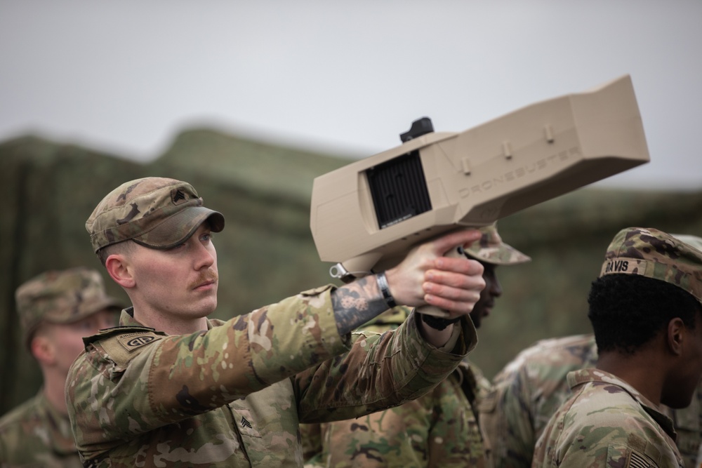 2CR Soldiers train on unmanned aerial systems defense