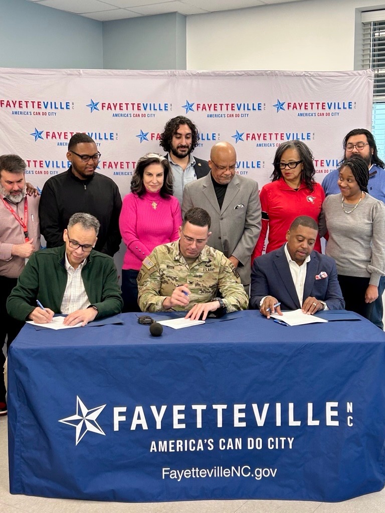 Garrison Commander Signs Intergovernmental Service Agreement with City of Fayetteville