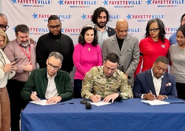 Garrison Commander Signs Intergovernmental Service Agreement with City of Fayetteville