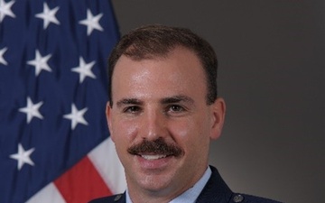 Lt. Col. J. Brett Ryan earns Arthur S. Flemming Award for contributions to dental research