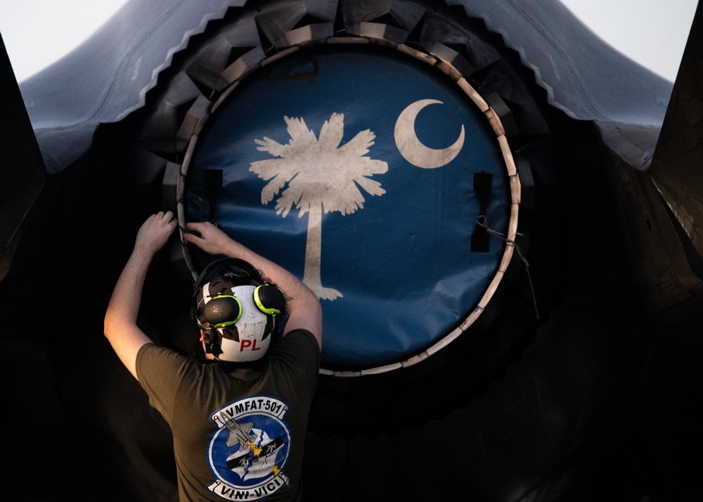 VMFAT-501 brings lightning to Tampa Bay