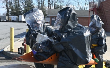 Pa. Guard Civil Support Team conducts simulated drug lab training