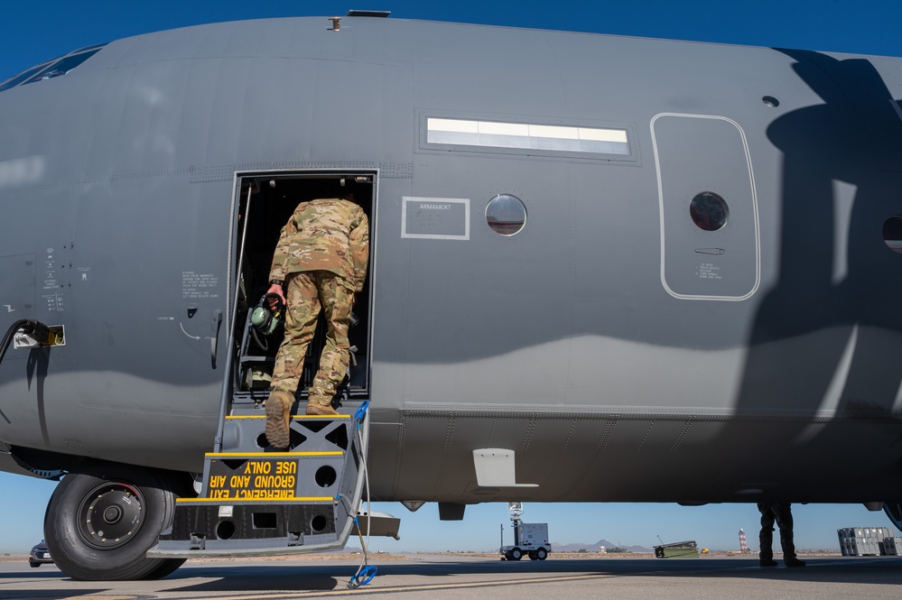 AFSOC joint air refueling during Emerald Warrior 25.1