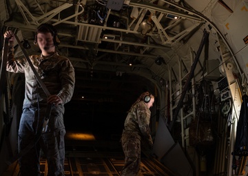 AFSOC joint air refueling during Emerald Warrior 25.1