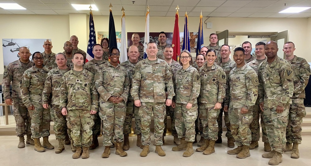 Maj. Gen. Michael L. Yost visits military medical personnel facilities, Camp Arifjan, Kuwait