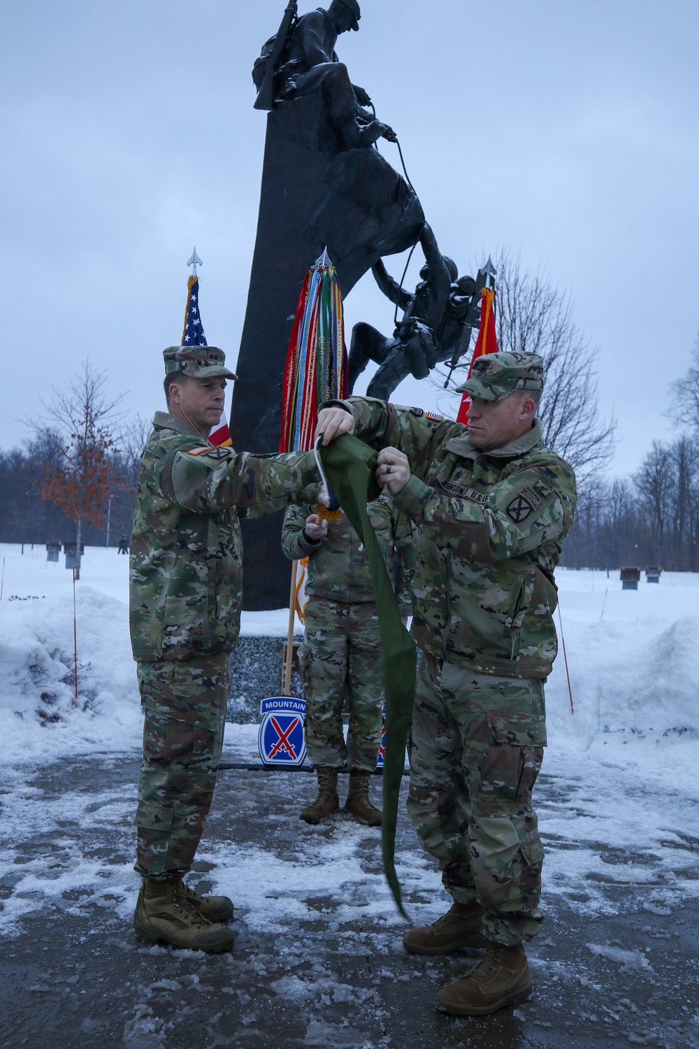 10th Mountain Division cases colors for southern border mission