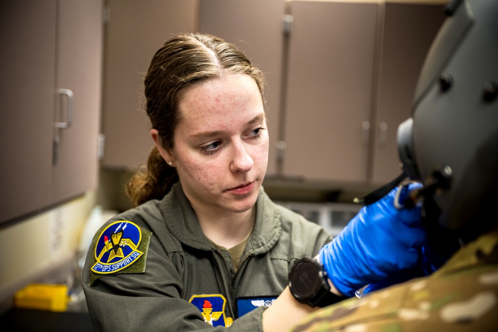 12OSS prepping Airman for the extreme