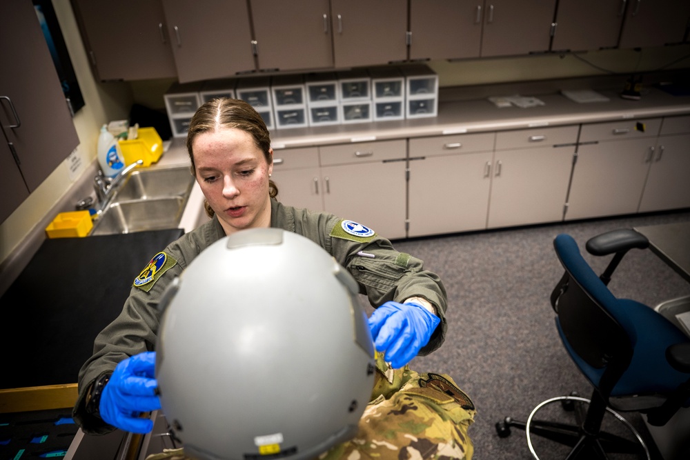 12OSS prepping Airman for the extreme